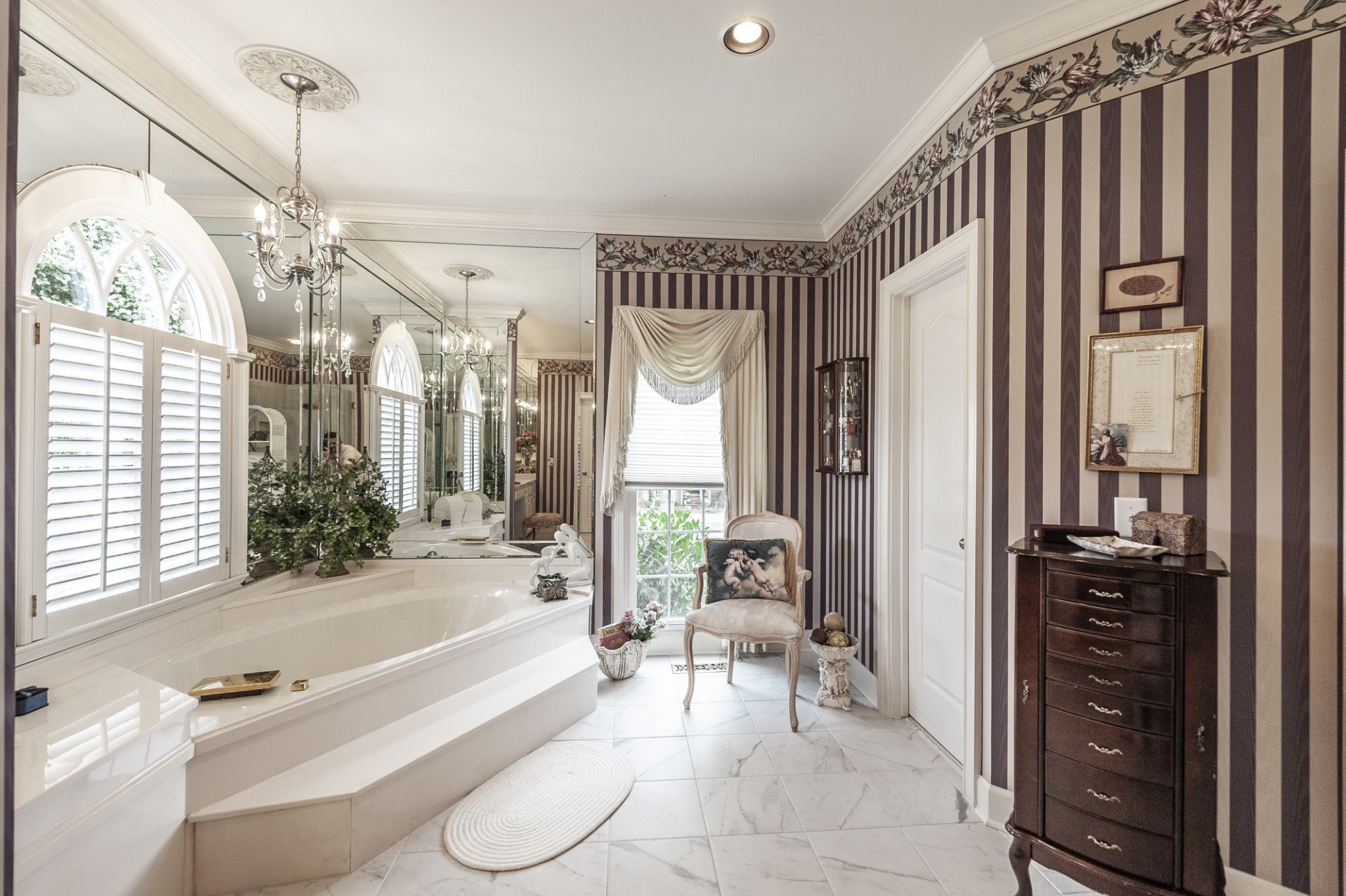 Hendersonville, Tennessee, 37075, United States, 4 Bedrooms Bedrooms, ,4 BathroomsBathrooms,Residential,Active,2003550