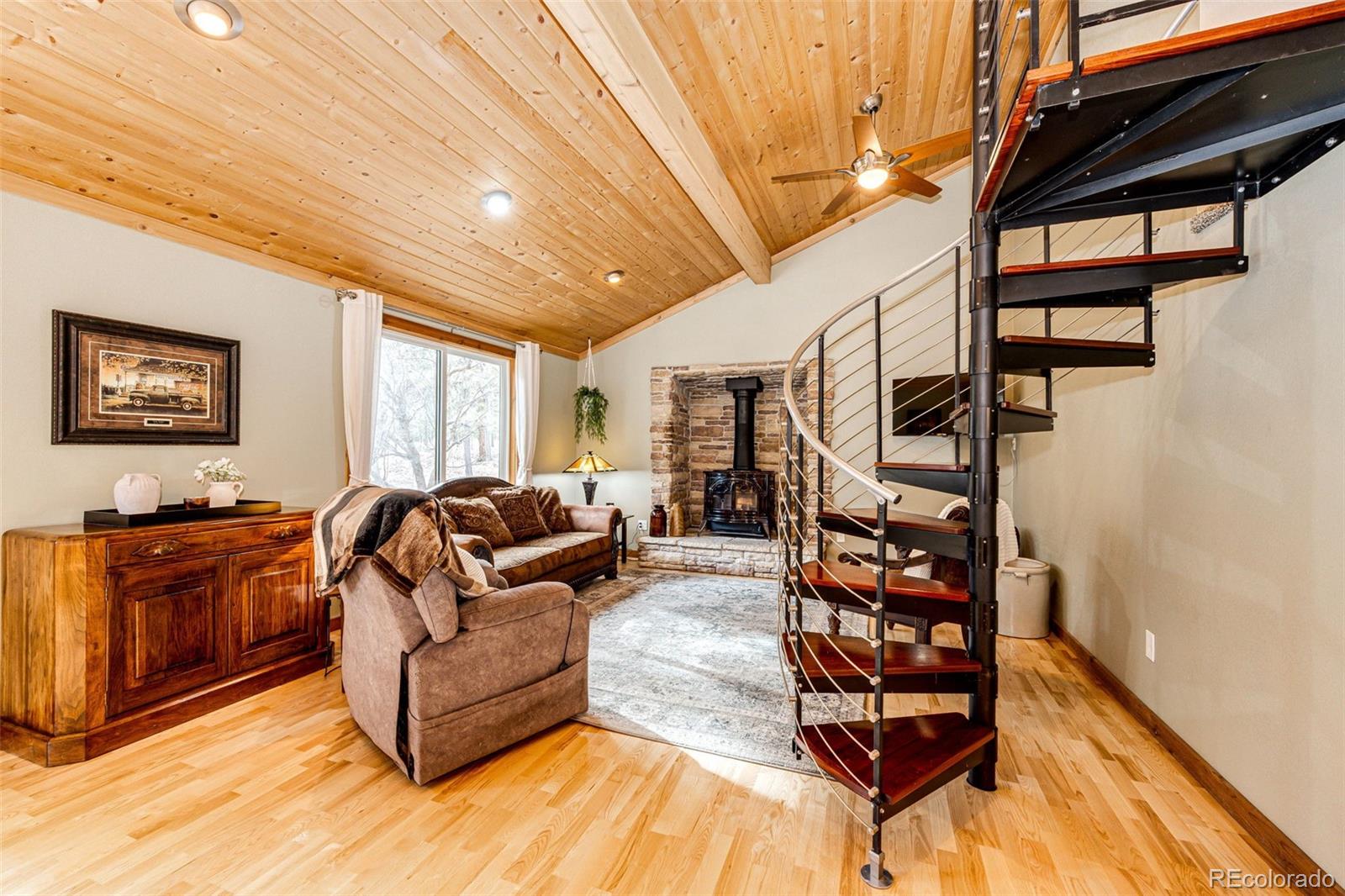 Elbert, Colorado, 80106, United States, 3 Bedrooms Bedrooms, ,3 BathroomsBathrooms,Residential,Active,1993938