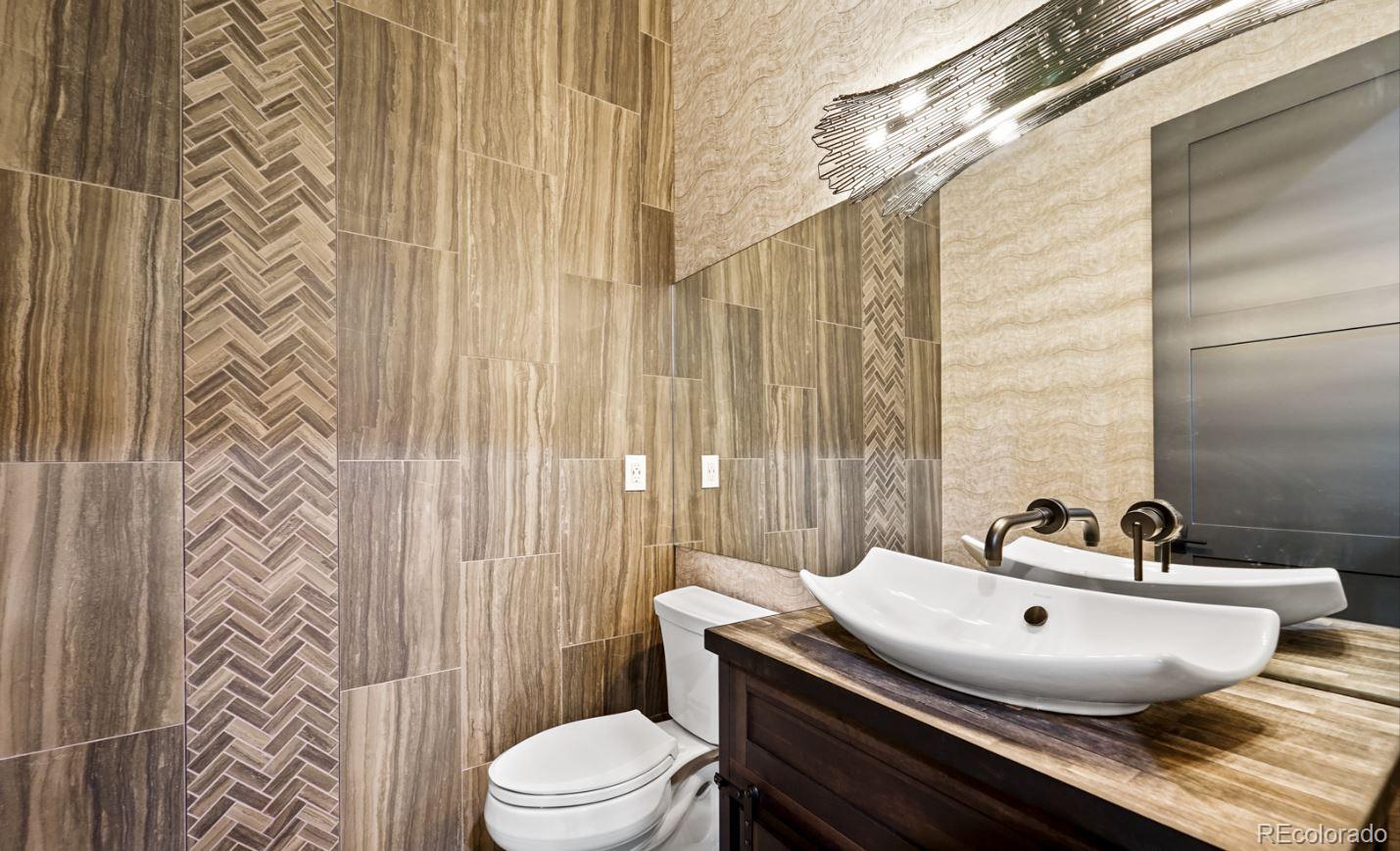 Colorado Springs, Colorado, 80908, United States, 5 Bedrooms Bedrooms, ,6 BathroomsBathrooms,Residential,Active,1992271