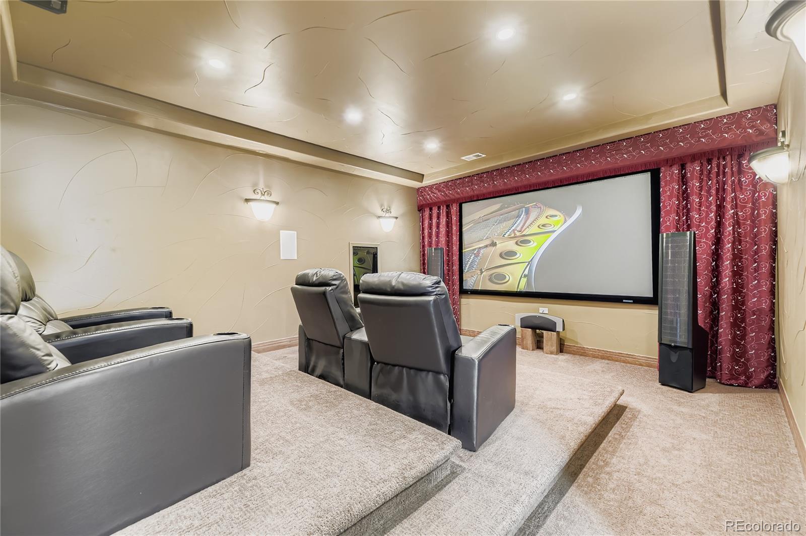 Parker, Colorado, 80138, United States, 4 Bedrooms Bedrooms, ,5 BathroomsBathrooms,Residential,Active,1997625