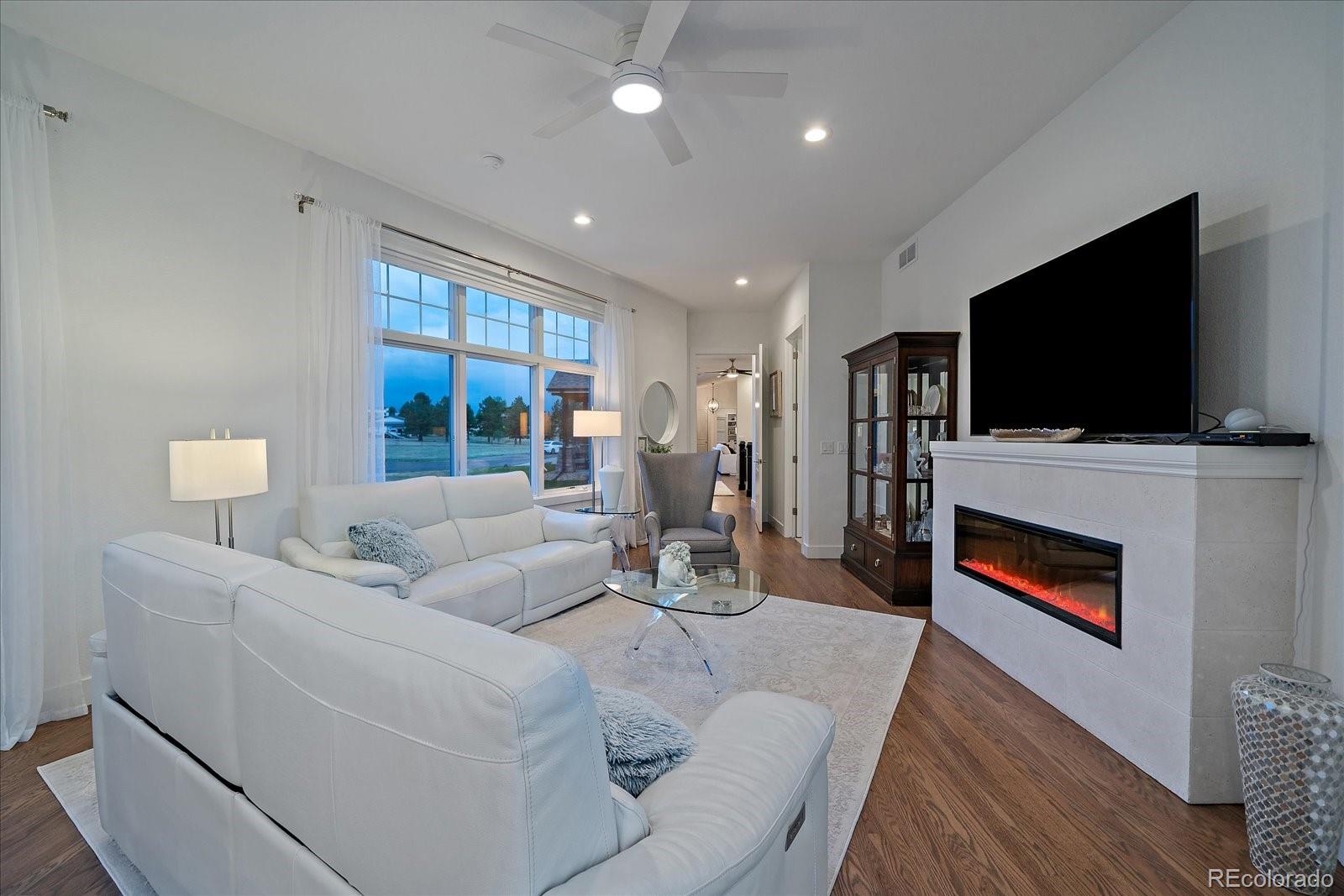 Parker, Colorado, 80138, United States, 4 Bedrooms Bedrooms, ,6 BathroomsBathrooms,Residential,Contingent,2052131