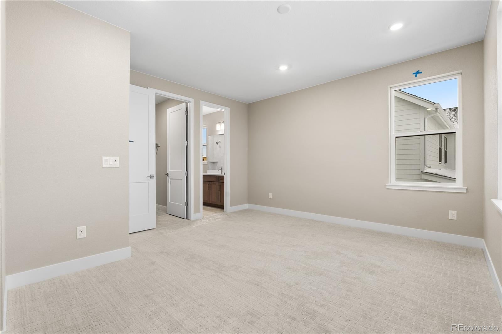 Lone Tree, Colorado, 80134, United States, 6 Bedrooms Bedrooms, ,7 BathroomsBathrooms,Residential,Active,2010172