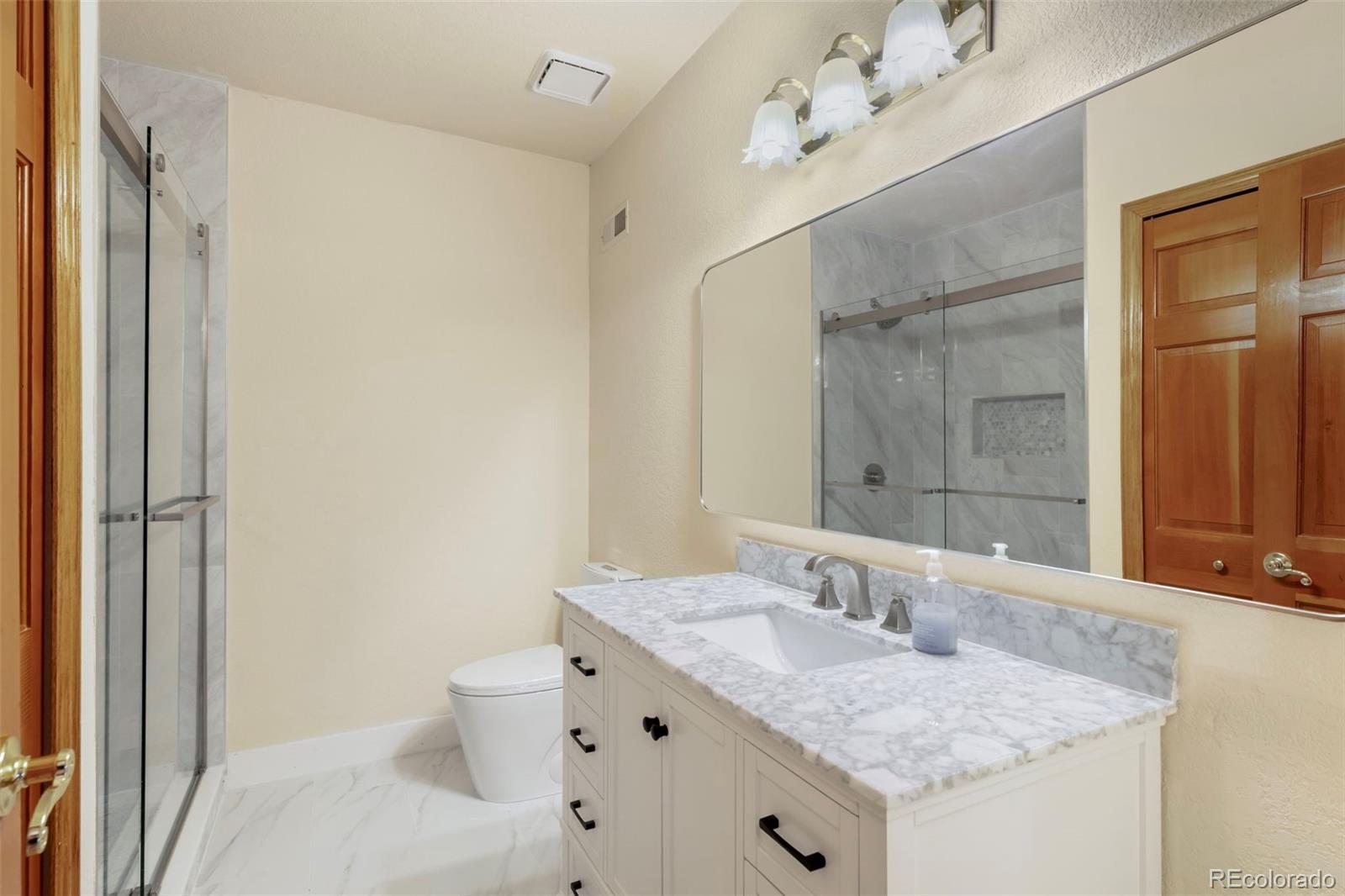 Monument, Colorado, 80132, United States, 5 Bedrooms Bedrooms, ,5 BathroomsBathrooms,Residential,Active,2043281