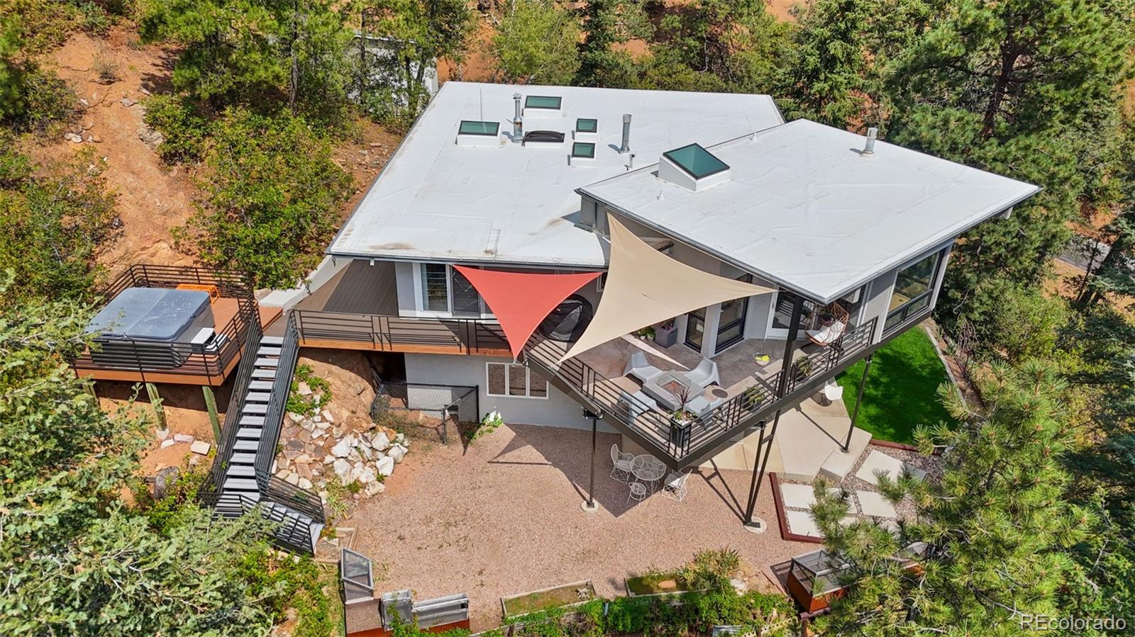 Colorado Springs, Colorado, 80906, United States, 4 Bedrooms Bedrooms, ,5 BathroomsBathrooms,Residential,Active,1936691