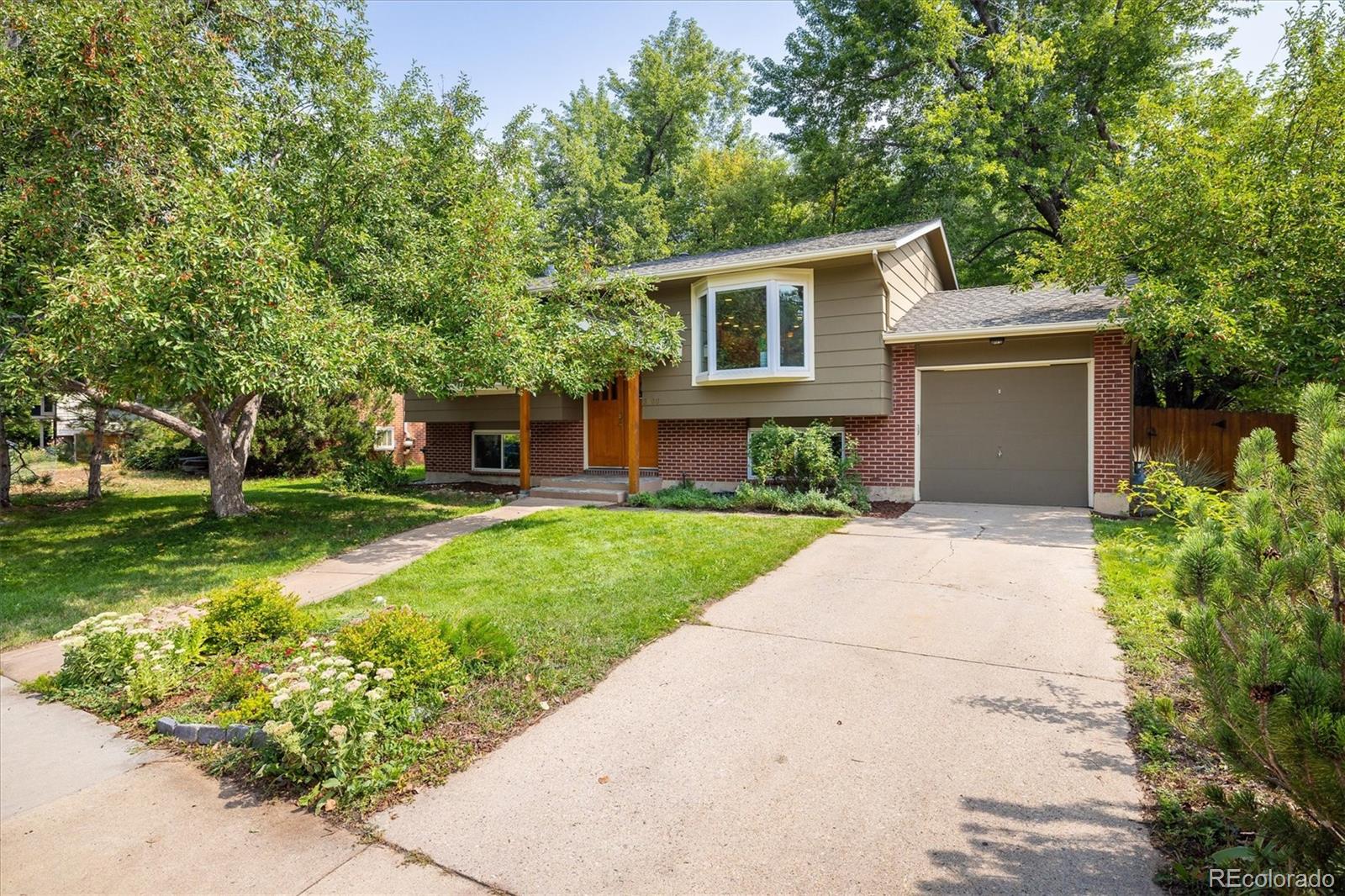 Boulder, Colorado, 80304, United States, 3 Bedrooms Bedrooms, ,2 BathroomsBathrooms,Residential,Active,1944056