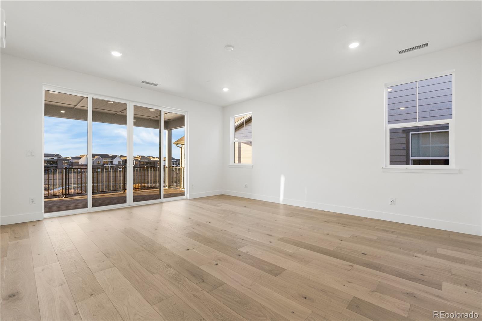 Castle Pines, Colorado, 80108, United States, 6 Bedrooms Bedrooms, ,6 BathroomsBathrooms,Residential,Active,1992297