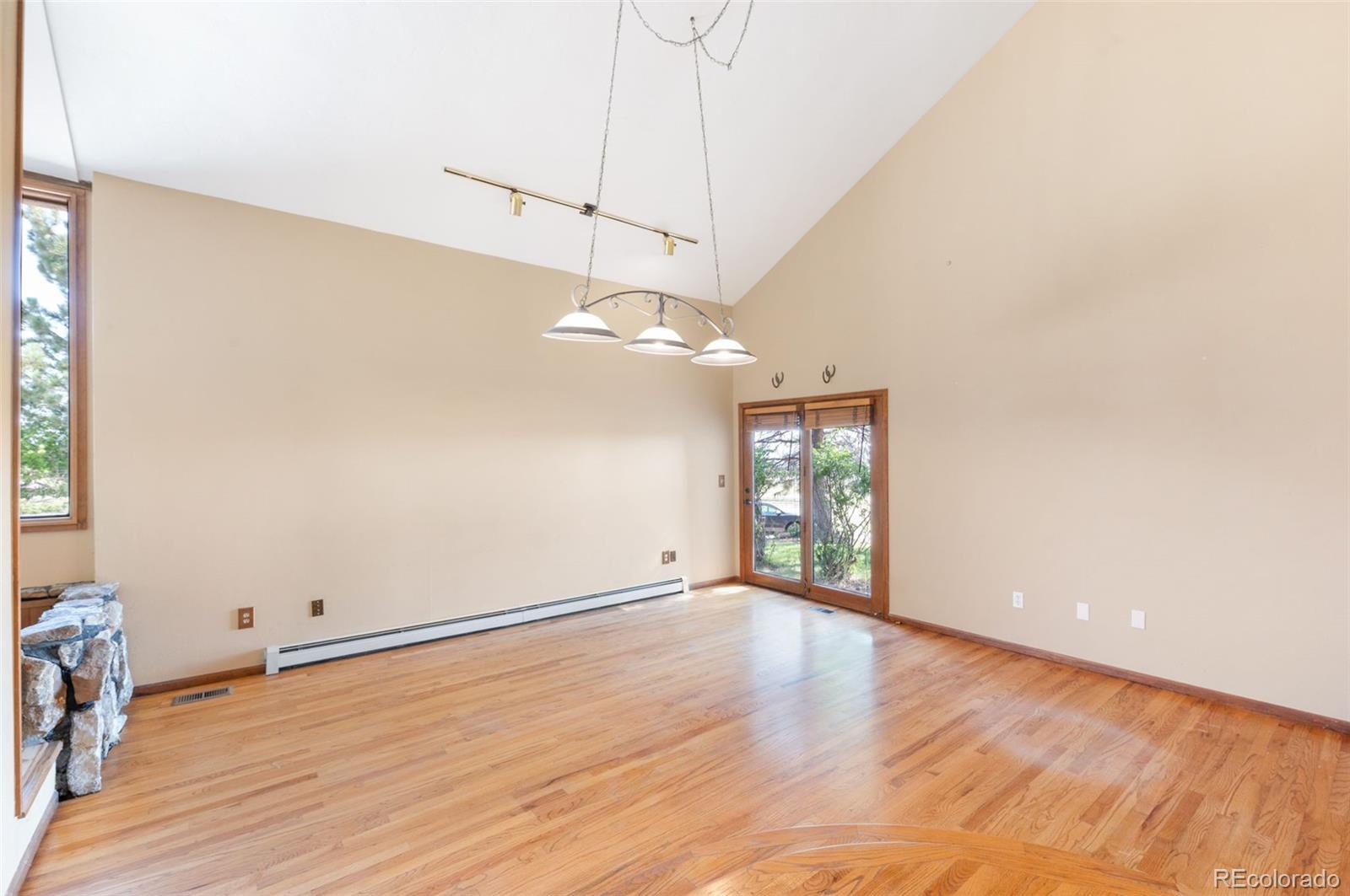 Castle Rock, Colorado, 80109, United States, 7 Bedrooms Bedrooms, ,5 BathroomsBathrooms,Residential,Active,1941111