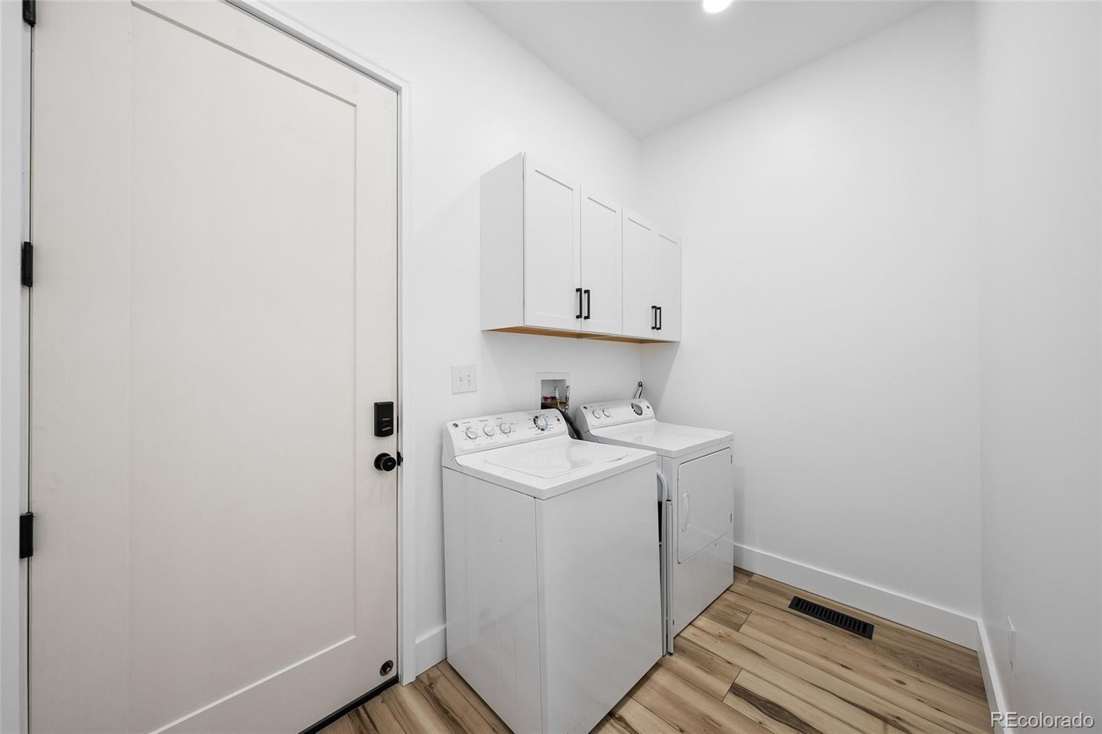 Parker, Colorado, 80134, United States, 3 Bedrooms Bedrooms, ,3 BathroomsBathrooms,Residential,Active,1952066