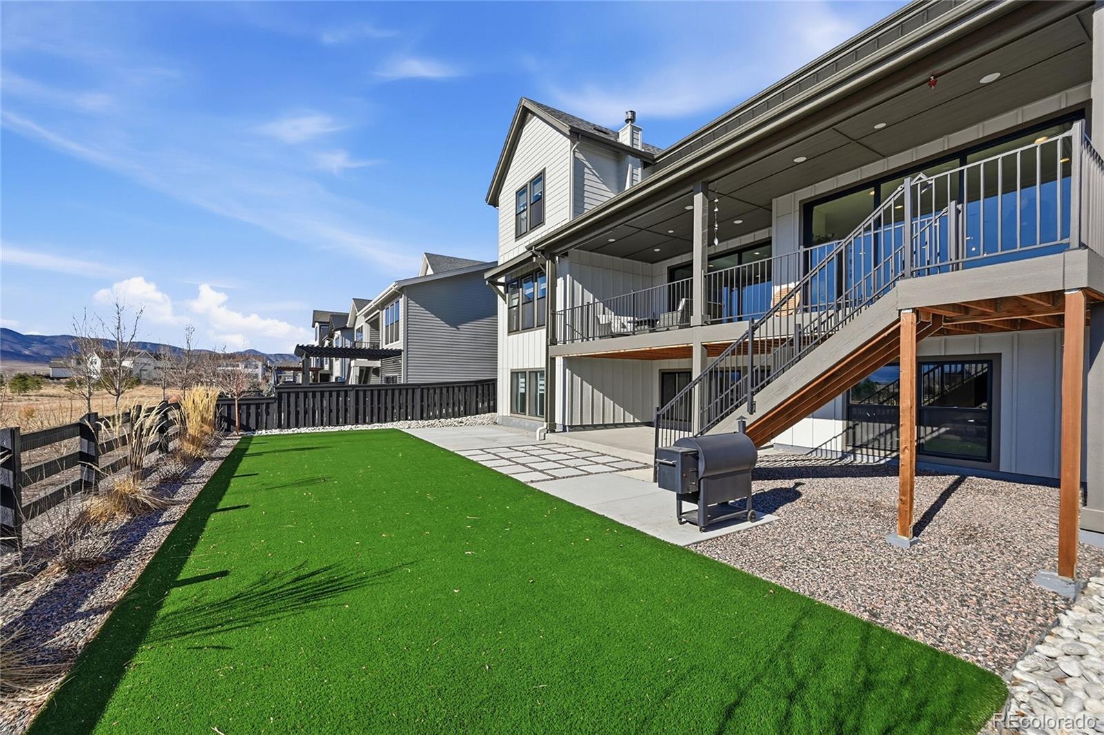 Littleton, Colorado, 80125, United States, 5 Bedrooms Bedrooms, ,7 BathroomsBathrooms,Residential,Active,2012467