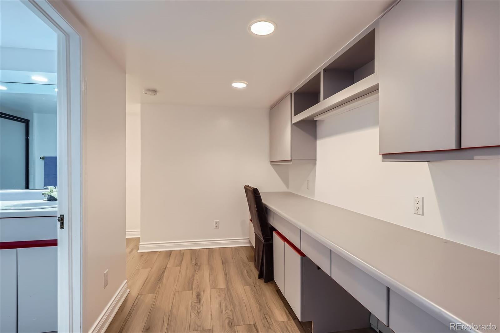 Denver, Colorado, 80209, United States, 4 Bedrooms Bedrooms, ,4 BathroomsBathrooms,Residential,Active,1824008