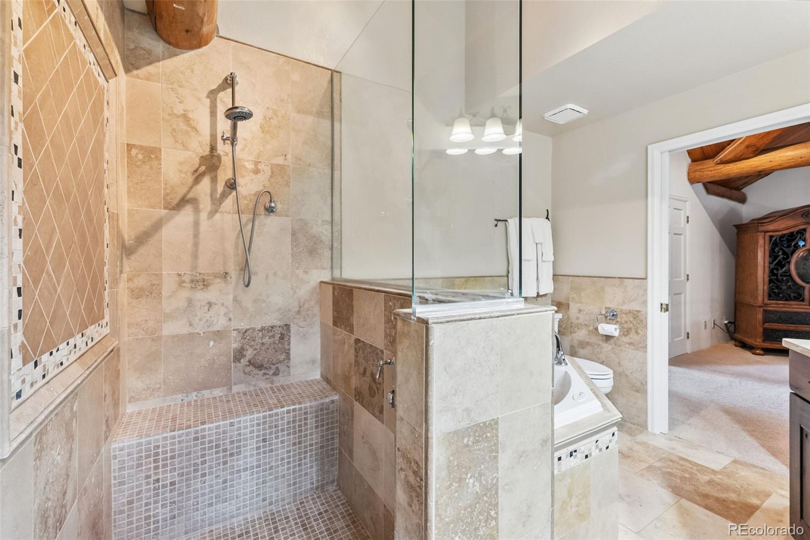 Breckenridge, Colorado, 80424, United States, 5 Bedrooms Bedrooms, ,4 BathroomsBathrooms,Residential,Active,1913984