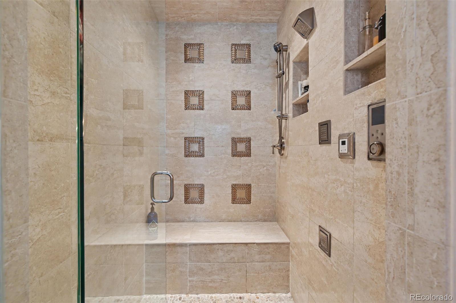 Colorado Springs, Colorado, 80906, United States, 5 Bedrooms Bedrooms, ,7 BathroomsBathrooms,Residential,Active,2017085