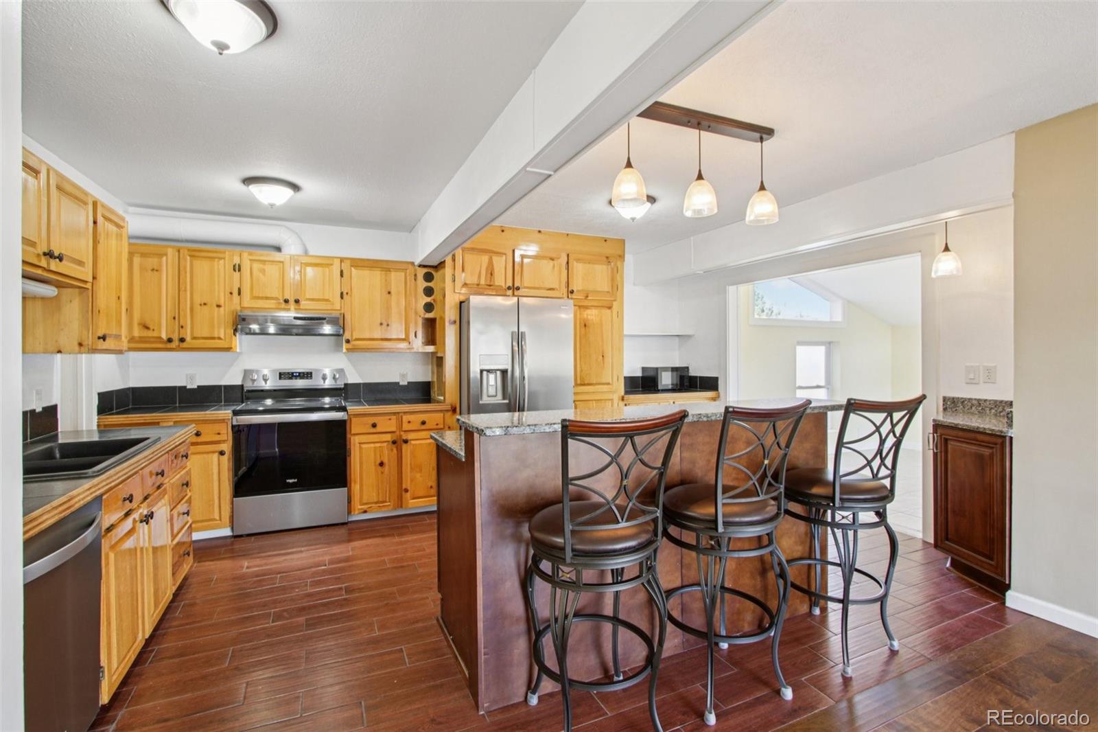 Silverthorne, Colorado, 80498, United States, 3 Bedrooms Bedrooms, ,2 BathroomsBathrooms,Residential,Active,1992542