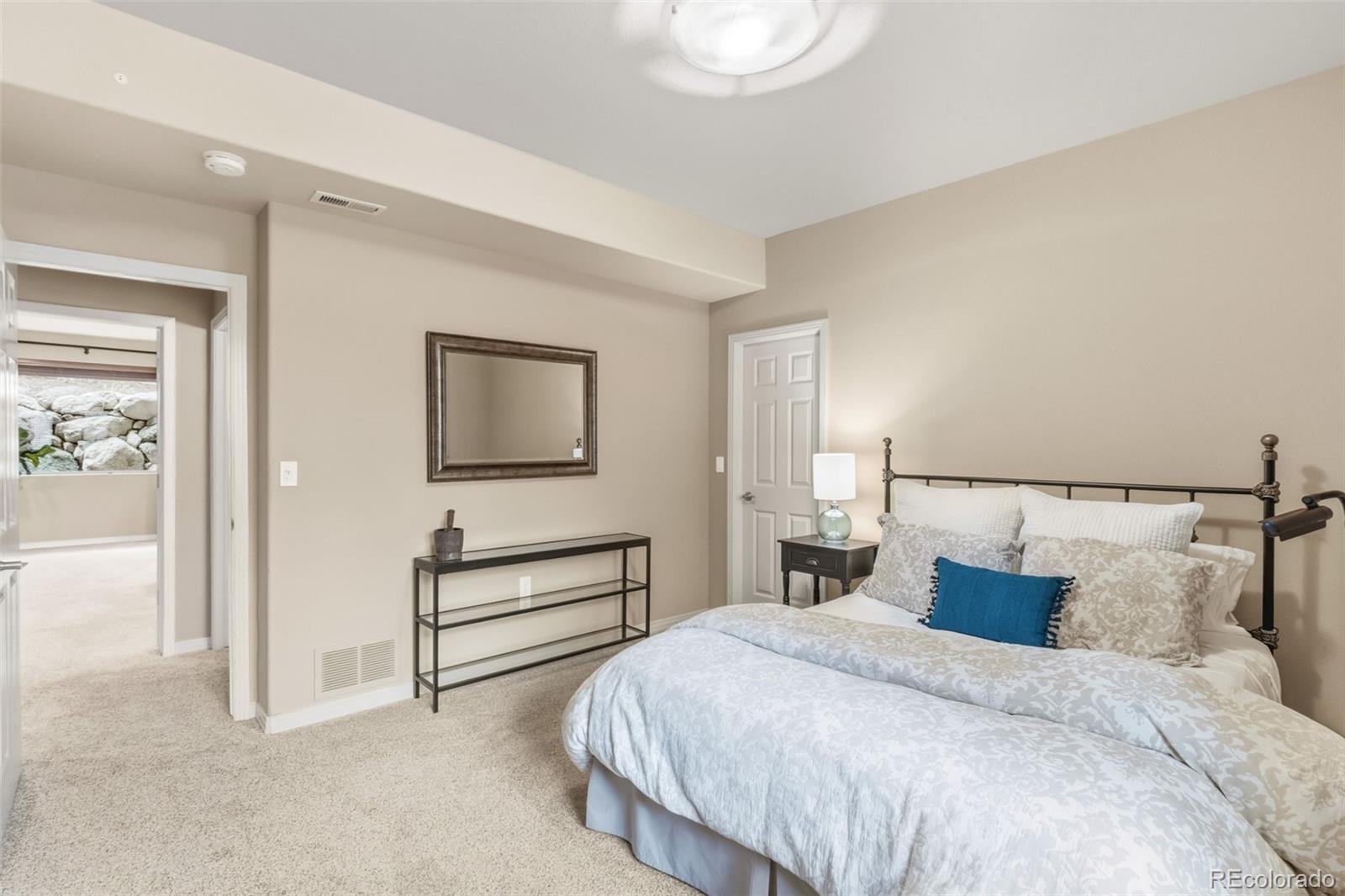 Colorado Springs, Colorado, 80906, United States, 4 Bedrooms Bedrooms, ,3 BathroomsBathrooms,Residential,Active,2045386