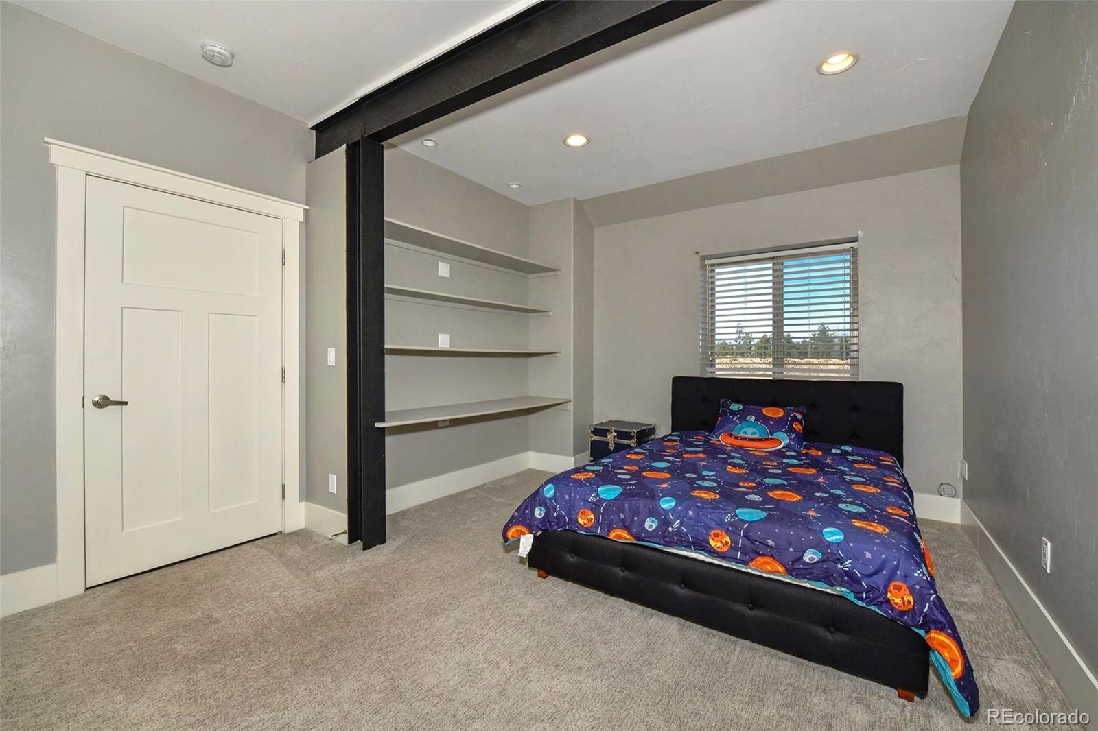 Colorado Springs, Colorado, 80908, United States, 7 Bedrooms Bedrooms, ,7 BathroomsBathrooms,Residential,Active,1941384