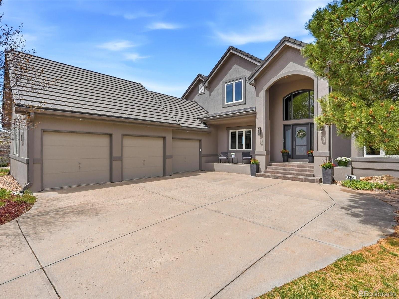 Highlands Ranch, Colorado, 80126, United States, 5 Bedrooms Bedrooms, ,5 BathroomsBathrooms,Residential,Pending,2045674