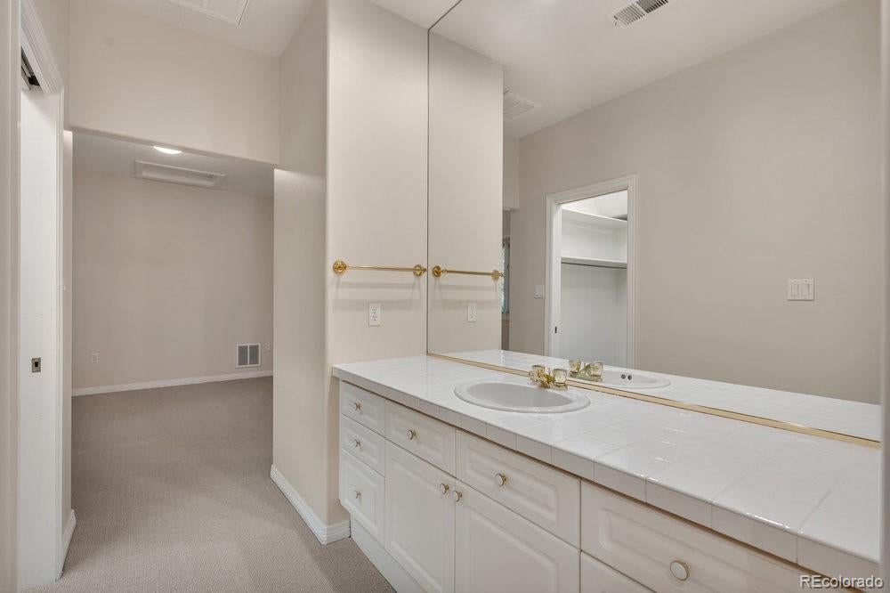 Denver, Colorado, 80209, United States, 3 Bedrooms Bedrooms, ,3 BathroomsBathrooms,Residential,Active,1914843