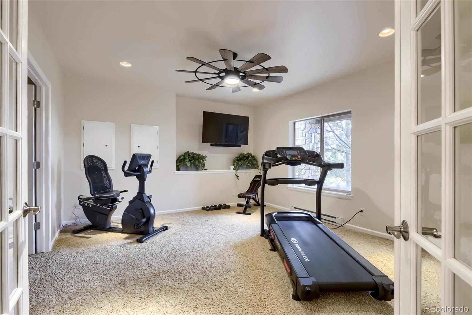 Aurora, Colorado, 80016, United States, 5 Bedrooms Bedrooms, ,5 BathroomsBathrooms,Residential,Active,2044149