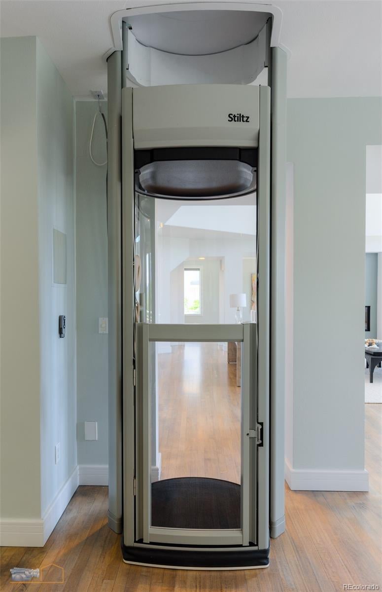 Boulder, Colorado, 80304, United States, 6 Bedrooms Bedrooms, ,7 BathroomsBathrooms,Residential,Active,1953370