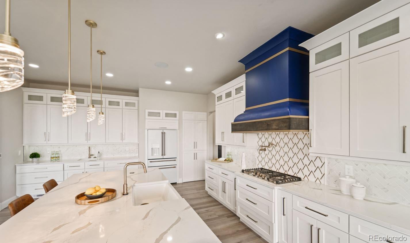 Colorado Springs, Colorado, 80908, United States, 5 Bedrooms Bedrooms, ,6 BathroomsBathrooms,Residential,Active,1992271