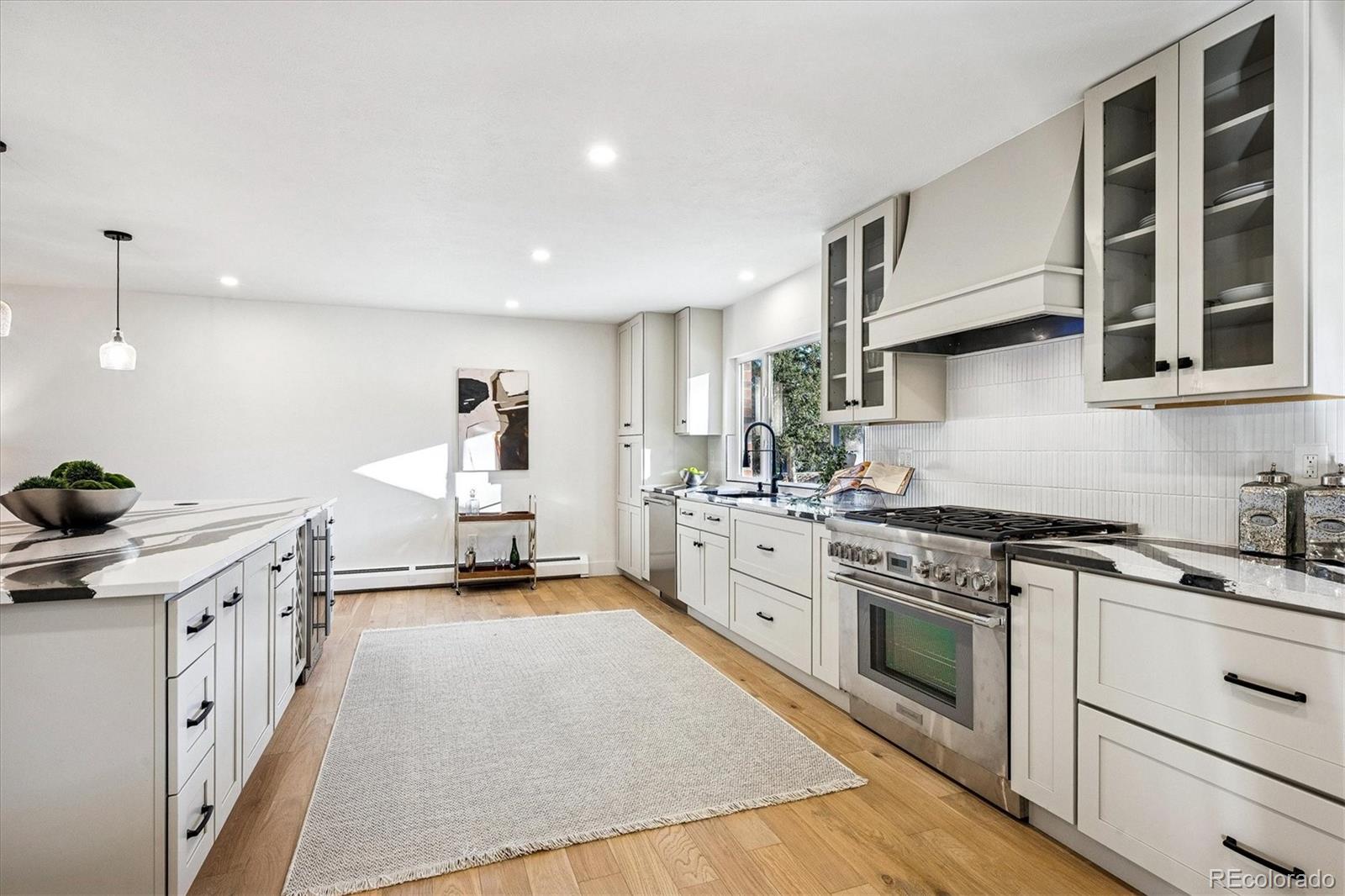 Denver, Colorado, 80237, United States, 5 Bedrooms Bedrooms, ,4 BathroomsBathrooms,Residential,Active,2008256