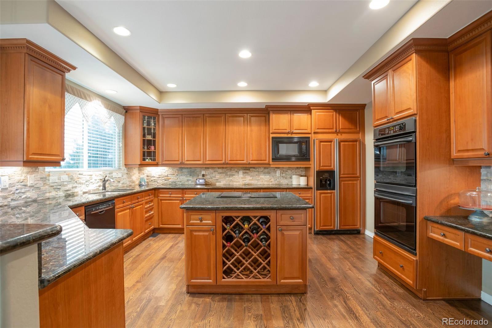 Aurora, Colorado, 80016, United States, 5 Bedrooms Bedrooms, ,7 BathroomsBathrooms,Residential,Active,1929689