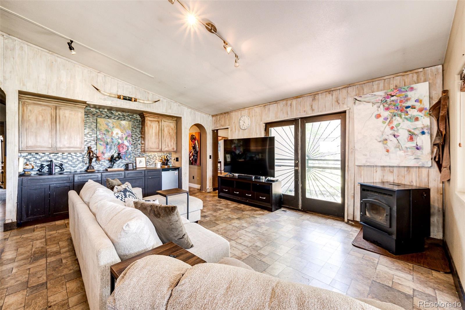 Elbert, Colorado, 80106, United States, 6 Bedrooms Bedrooms, ,7 BathroomsBathrooms,Residential,Active,1871600