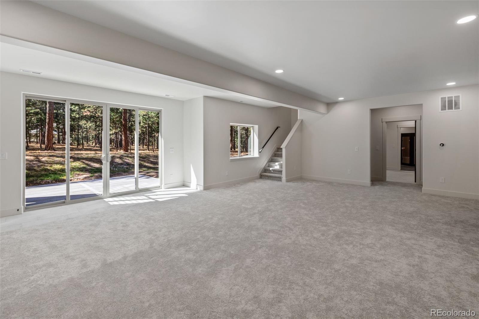 Colorado Springs, Colorado, 80908, United States, 4 Bedrooms Bedrooms, ,5 BathroomsBathrooms,Residential,Active,1999177