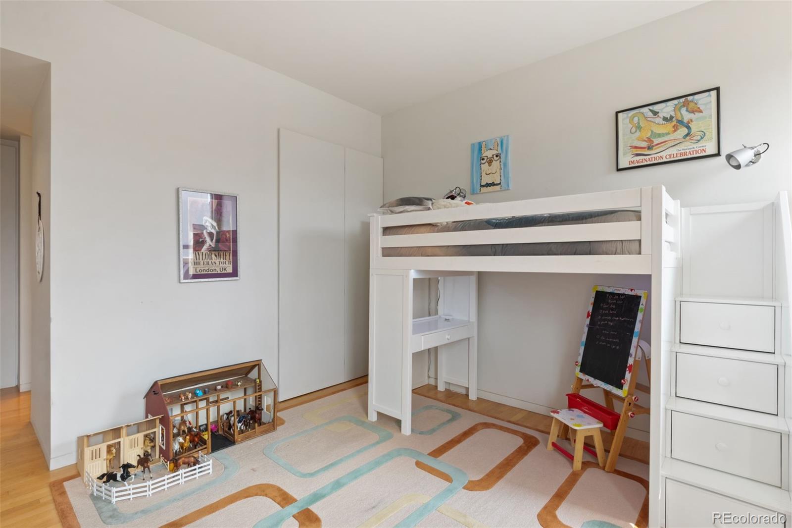 Colorado Springs, Colorado, 80903, United States, 3 Bedrooms Bedrooms, ,3 BathroomsBathrooms,Residential,Active,1944079