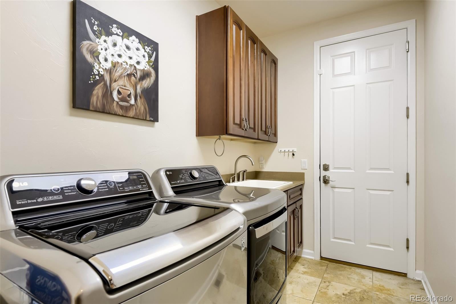 Aurora, Colorado, 80016, United States, 5 Bedrooms Bedrooms, ,5 BathroomsBathrooms,Residential,Active,2044149