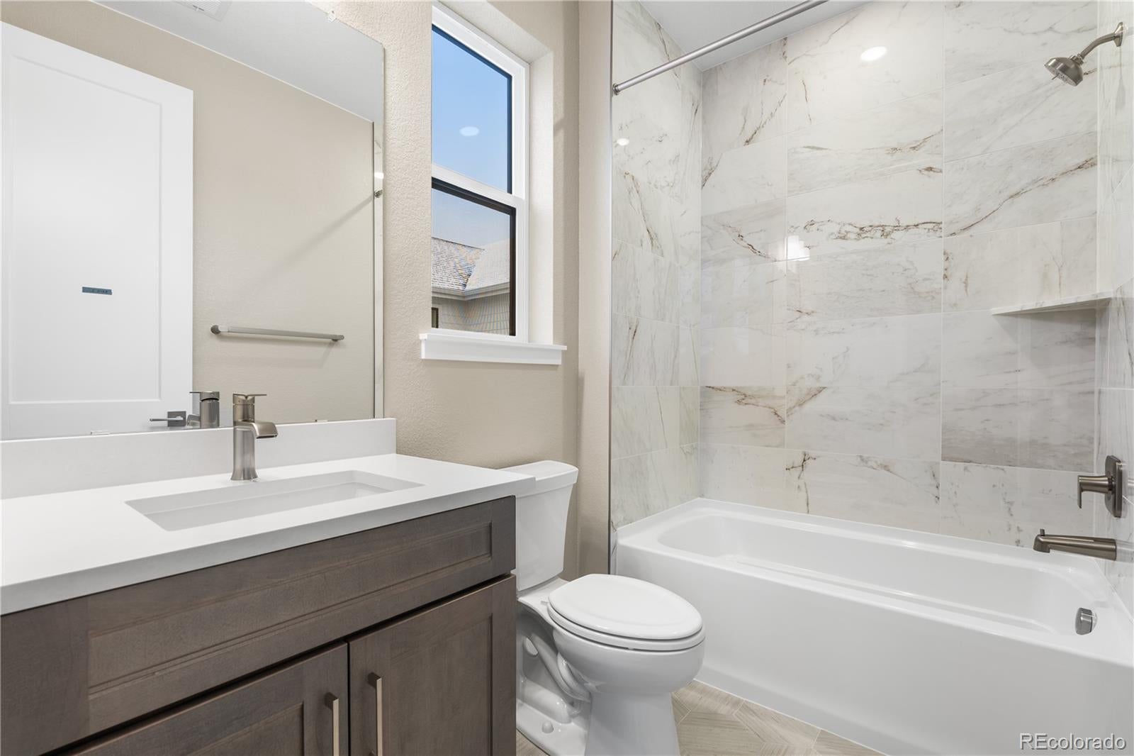 Lone Tree, Colorado, 80134, United States, 6 Bedrooms Bedrooms, ,7 BathroomsBathrooms,Residential,Active,2010172