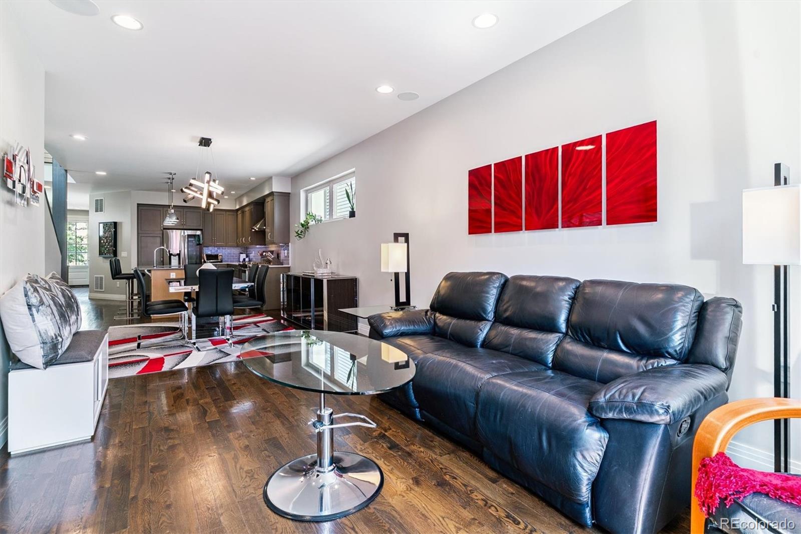 Denver, Colorado, 80205, United States, 4 Bedrooms Bedrooms, ,4 BathroomsBathrooms,Residential,Active,1905128