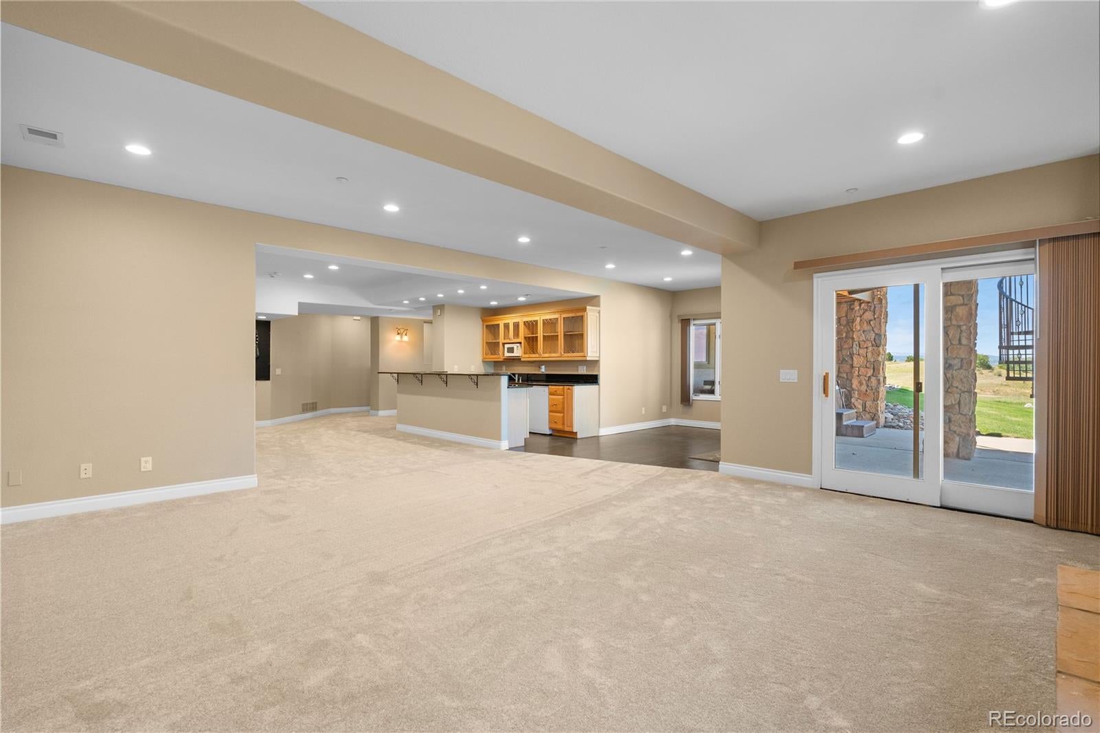 Castle Rock, Colorado, 80109, United States, 5 Bedrooms Bedrooms, ,6 BathroomsBathrooms,Residential,Active,1905040