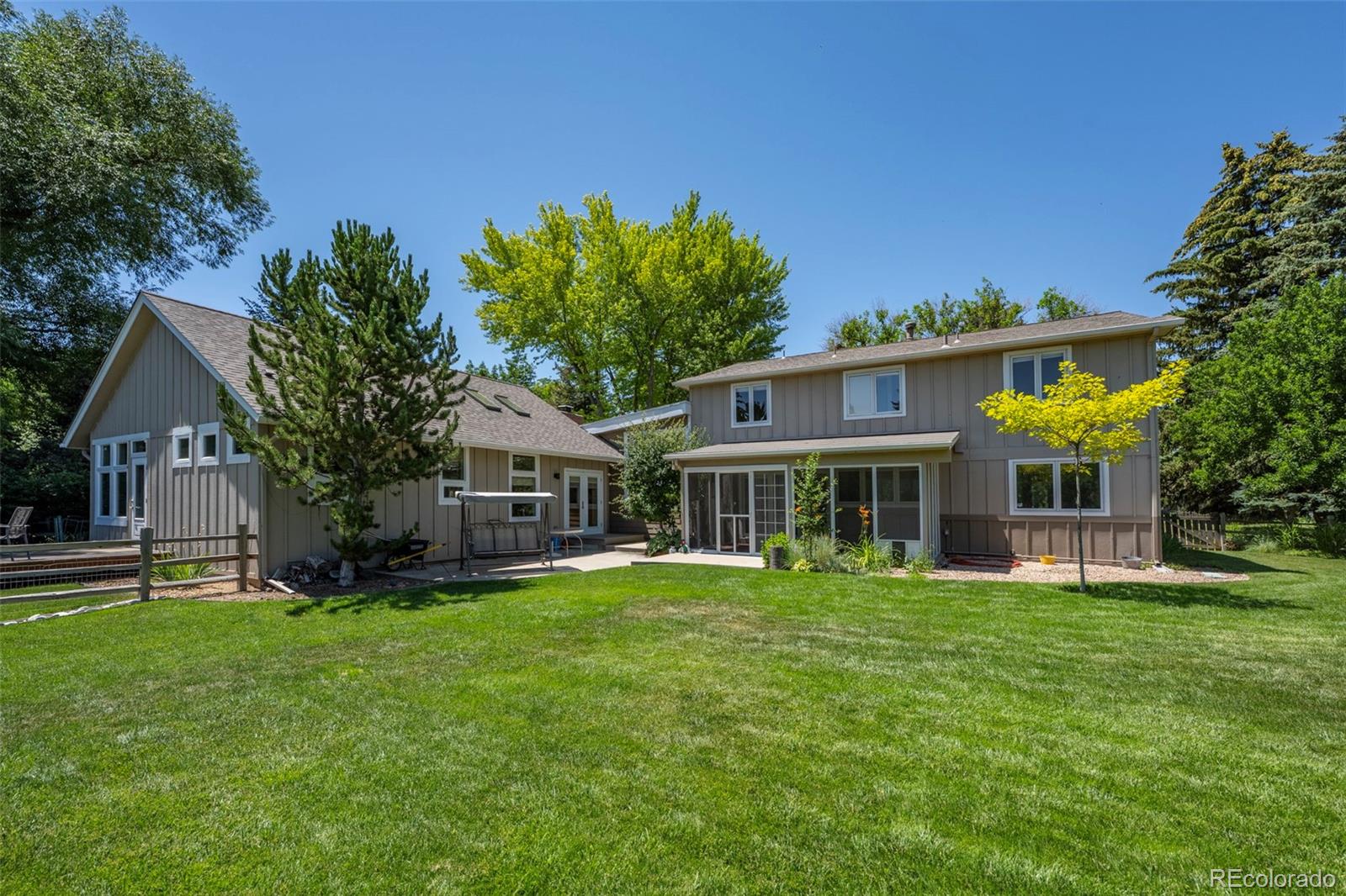 Boulder, Colorado, 80301, United States, 5 Bedrooms Bedrooms, ,4 BathroomsBathrooms,Residential,Active,1944111
