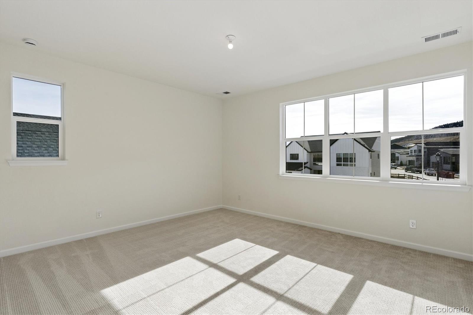 Littleton, Colorado, 80127, United States, 4 Bedrooms Bedrooms, ,4 BathroomsBathrooms,Residential,Active,2015804