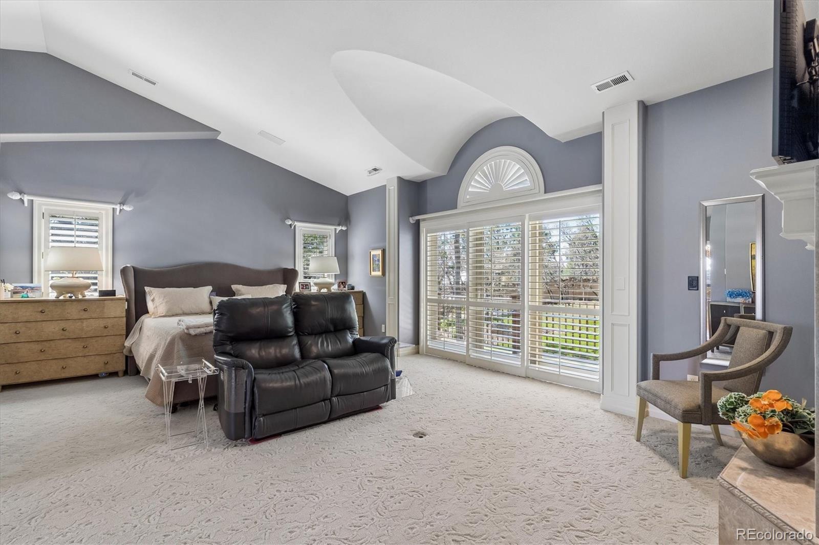 Colorado Springs, Colorado, 80906, United States, 5 Bedrooms Bedrooms, ,7 BathroomsBathrooms,Residential,Active,2045540