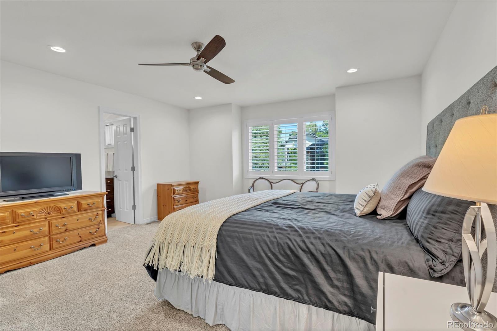Boulder, Colorado, 80304, United States, 4 Bedrooms Bedrooms, ,5 BathroomsBathrooms,Residential,Active,1944028