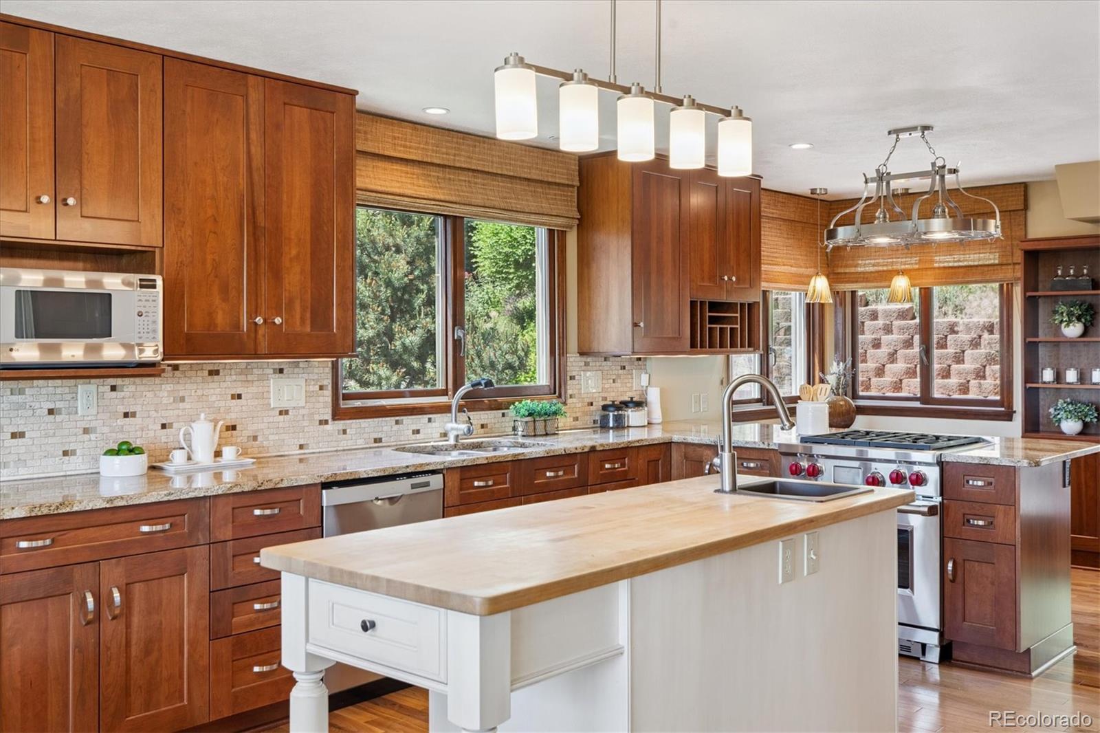 Golden, Colorado, 80401, United States, 3 Bedrooms Bedrooms, ,3 BathroomsBathrooms,Residential,Active,1863484