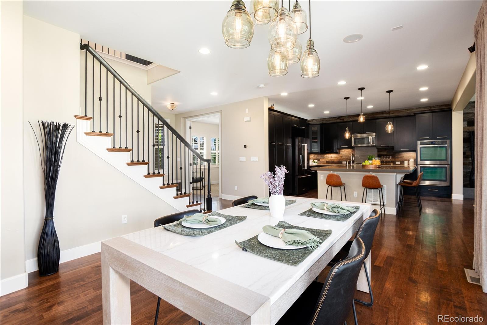 Highlands Ranch, Colorado, 80126, United States, 4 Bedrooms Bedrooms, ,4 BathroomsBathrooms,Residential,Active,1951823