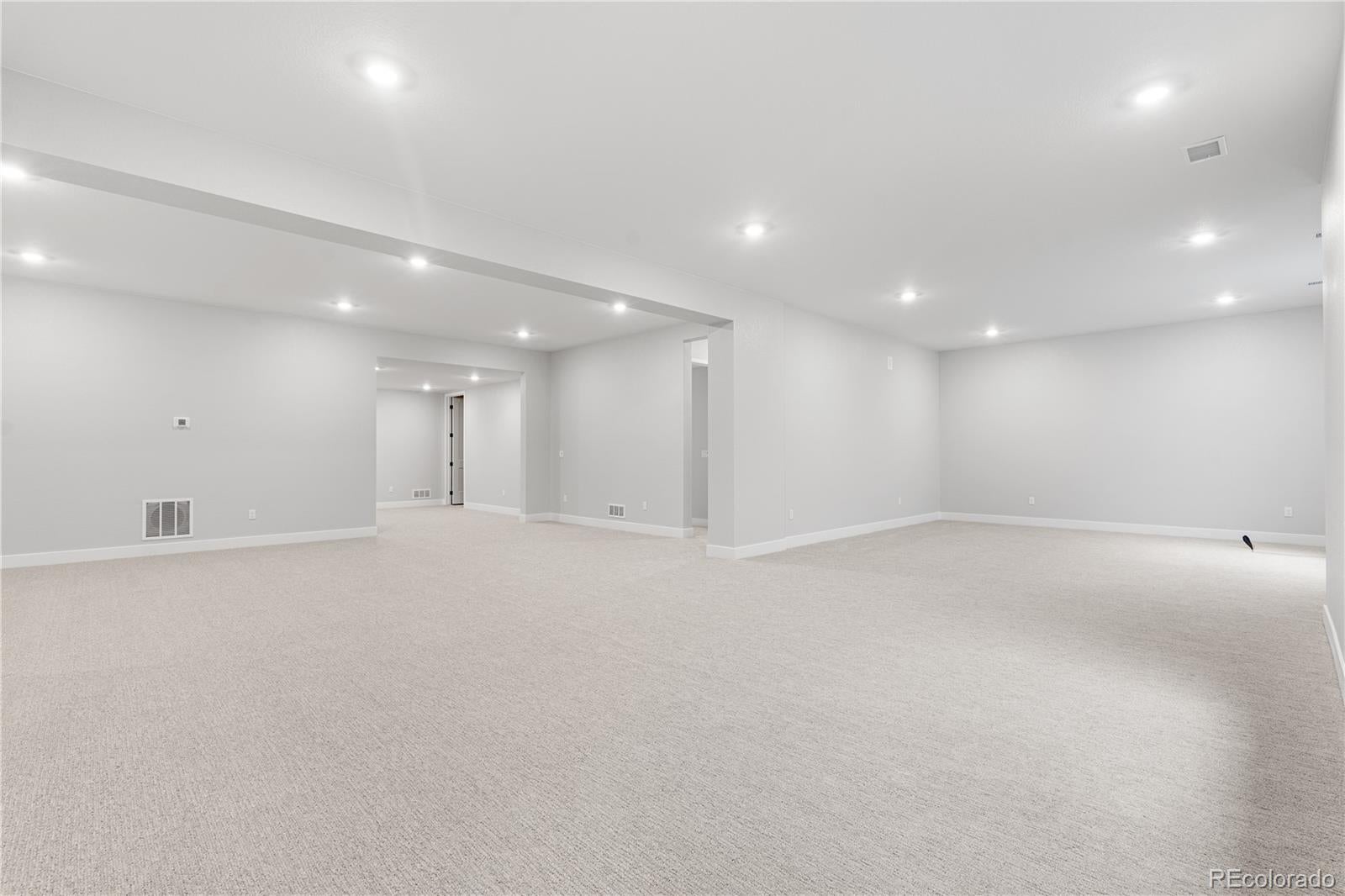 Castle Pines, Colorado, 80108, United States, 4 Bedrooms Bedrooms, ,5 BathroomsBathrooms,Residential,Active,1953011