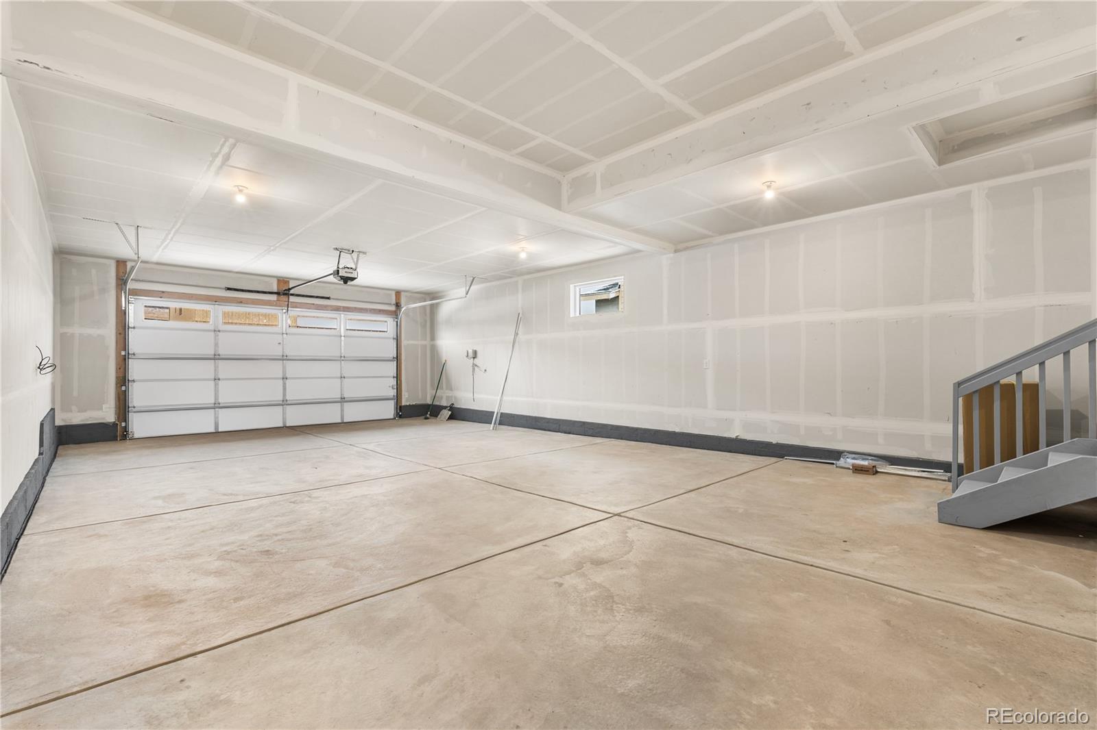 Lone Tree, Colorado, 80134, United States, 6 Bedrooms Bedrooms, ,6 BathroomsBathrooms,Residential,Active,2010173