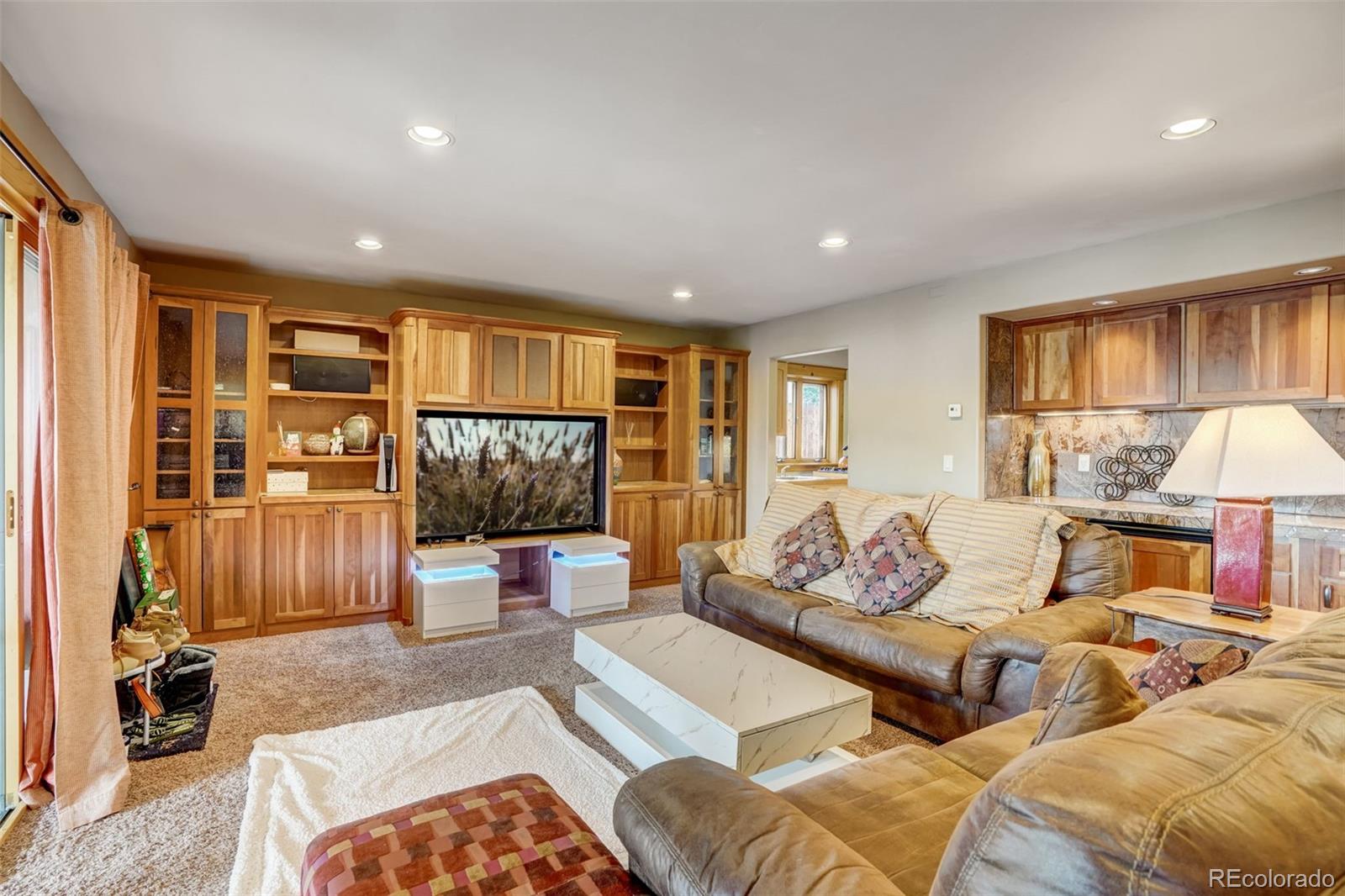 Dillon, Colorado, 80435, United States, ,Residential,Active,2007001