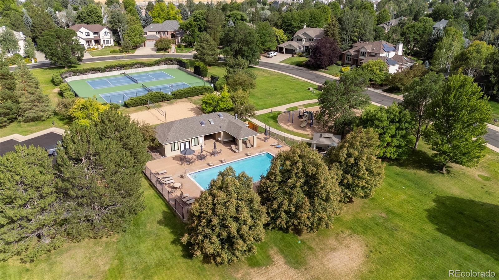 Boulder, Colorado, 80301, United States, 6 Bedrooms Bedrooms, ,4 BathroomsBathrooms,Residential,Active,1944048