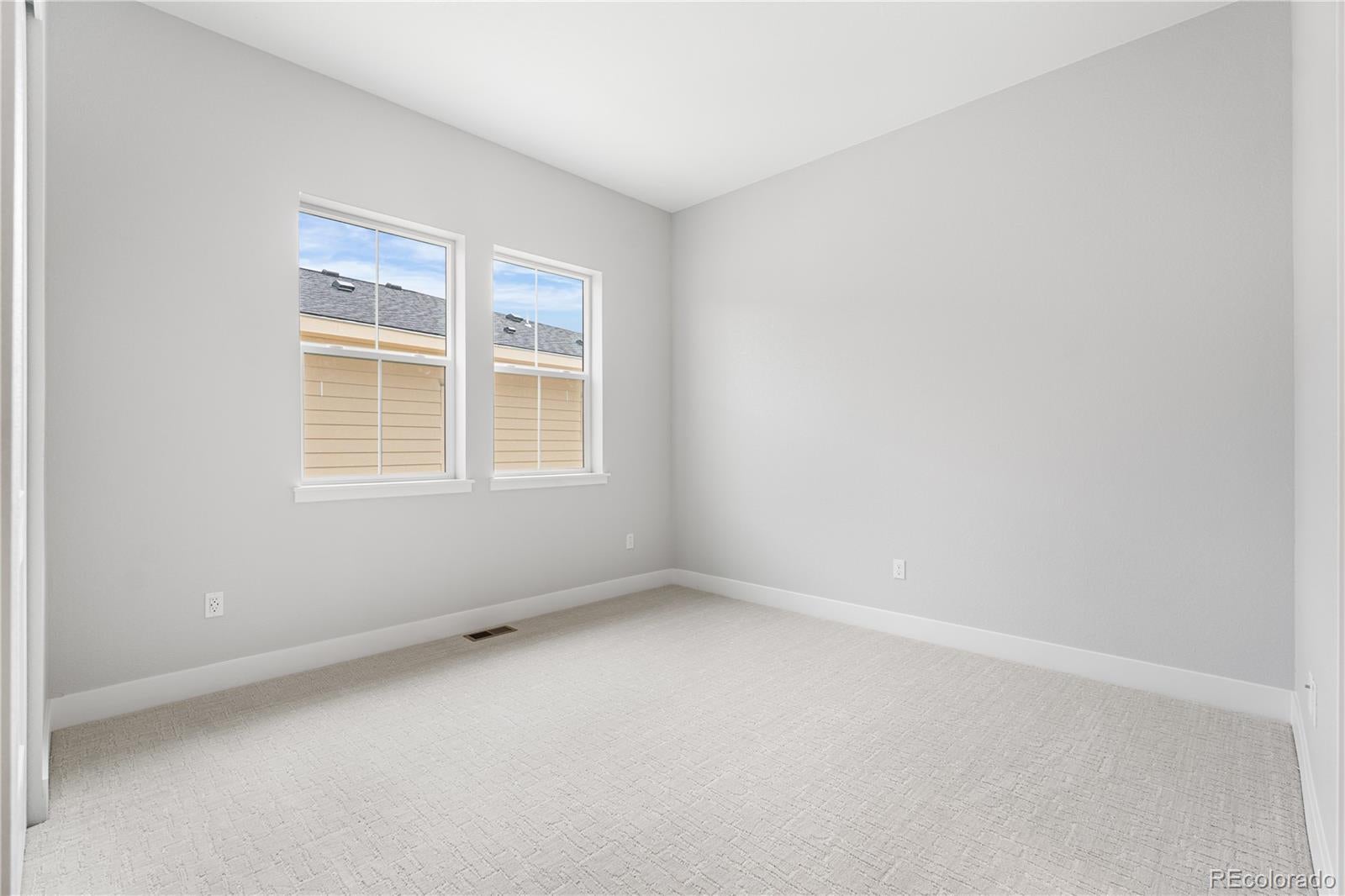 Castle Pines, Colorado, 80108, United States, 4 Bedrooms Bedrooms, ,5 BathroomsBathrooms,Residential,Active,1953011