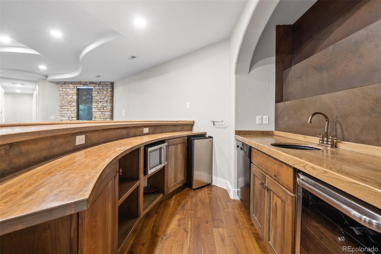 Colorado Springs, Colorado, 80919, United States, 4 Bedrooms Bedrooms, ,4 BathroomsBathrooms,Residential,Active,1909853