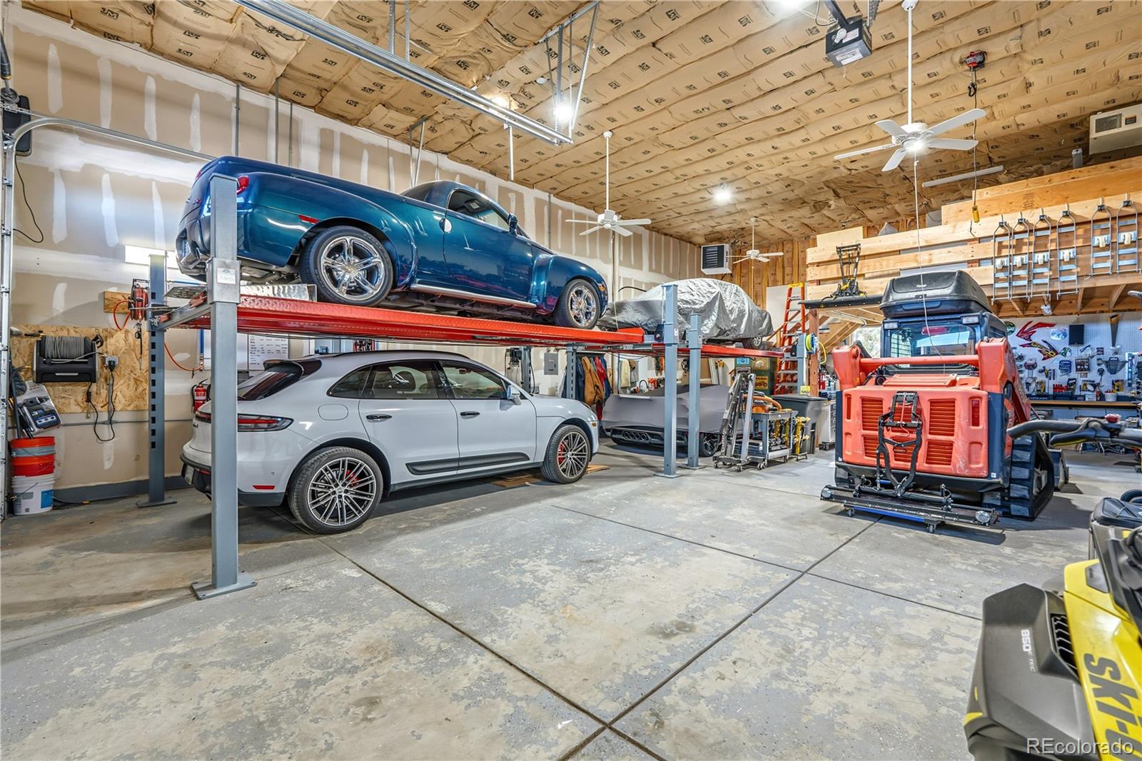 Castle Rock, Colorado, 80104, United States, 5 Bedrooms Bedrooms, ,5 BathroomsBathrooms,Residential,Active,2010186