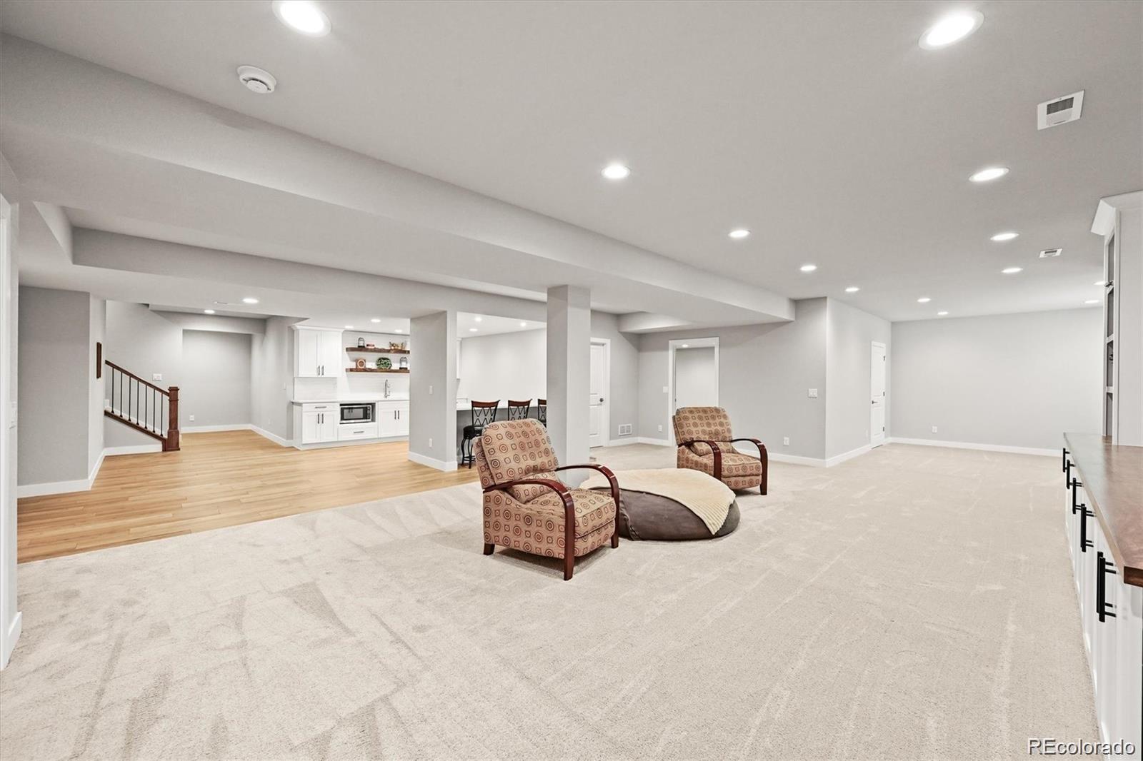 Castle Rock, Colorado, 80104, United States, 7 Bedrooms Bedrooms, ,6 BathroomsBathrooms,Residential,Active,1953382