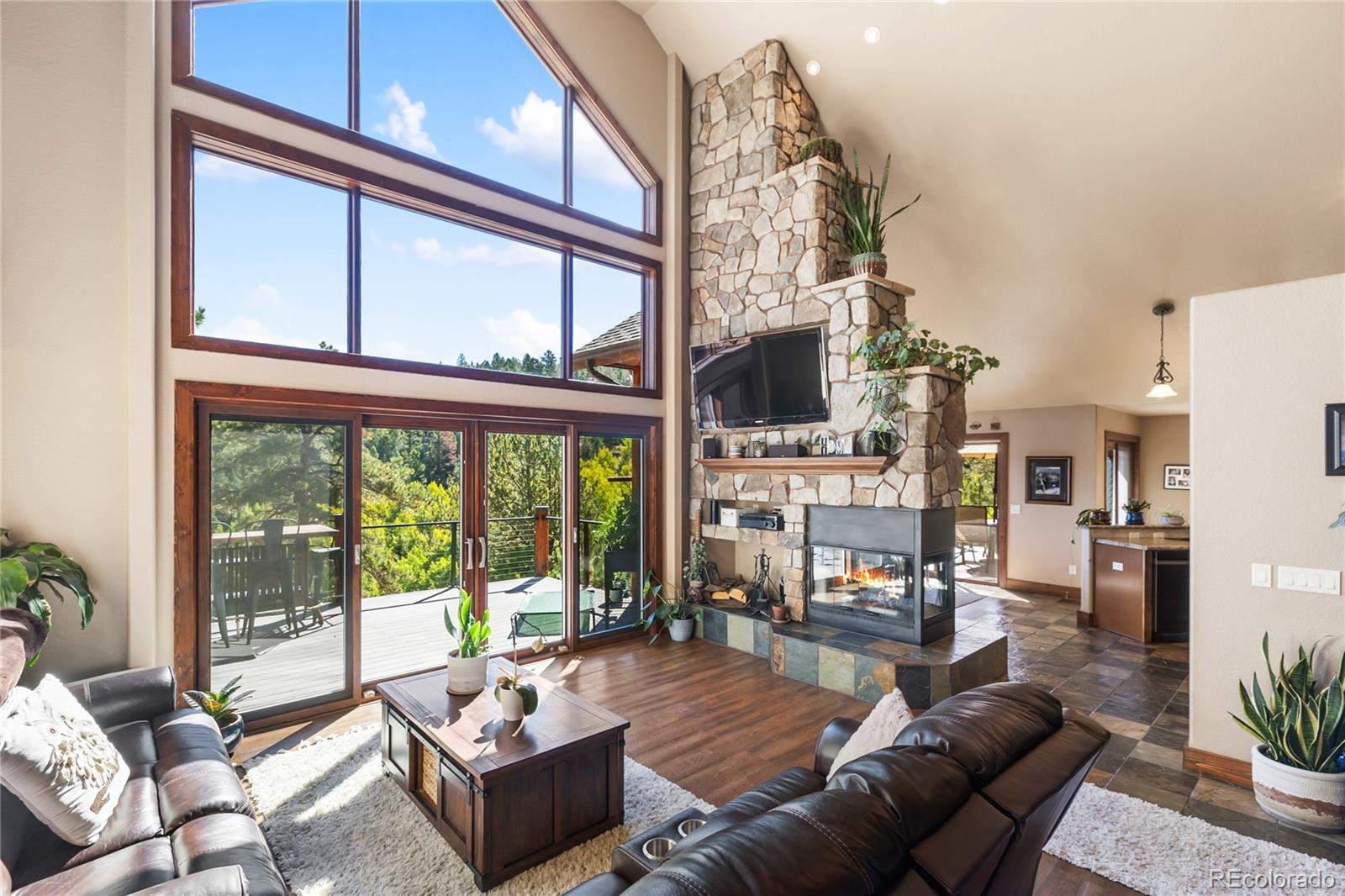 Florissant, Colorado, 80816, United States, 3 Bedrooms Bedrooms, ,3 BathroomsBathrooms,Residential,Active,1945362