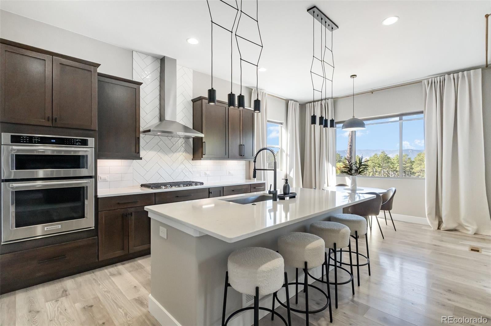 Monument, Colorado, 80132, United States, 5 Bedrooms Bedrooms, ,4 BathroomsBathrooms,Residential,Contingent,1992315