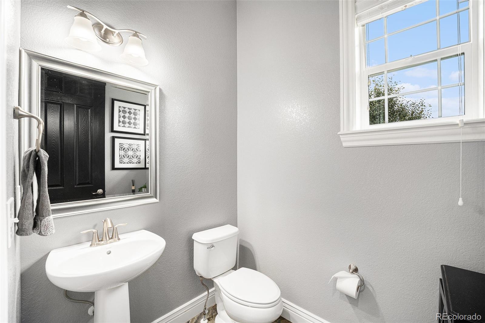 Arvada, Colorado, 80403, United States, 4 Bedrooms Bedrooms, ,5 BathroomsBathrooms,Residential,Active,1952068